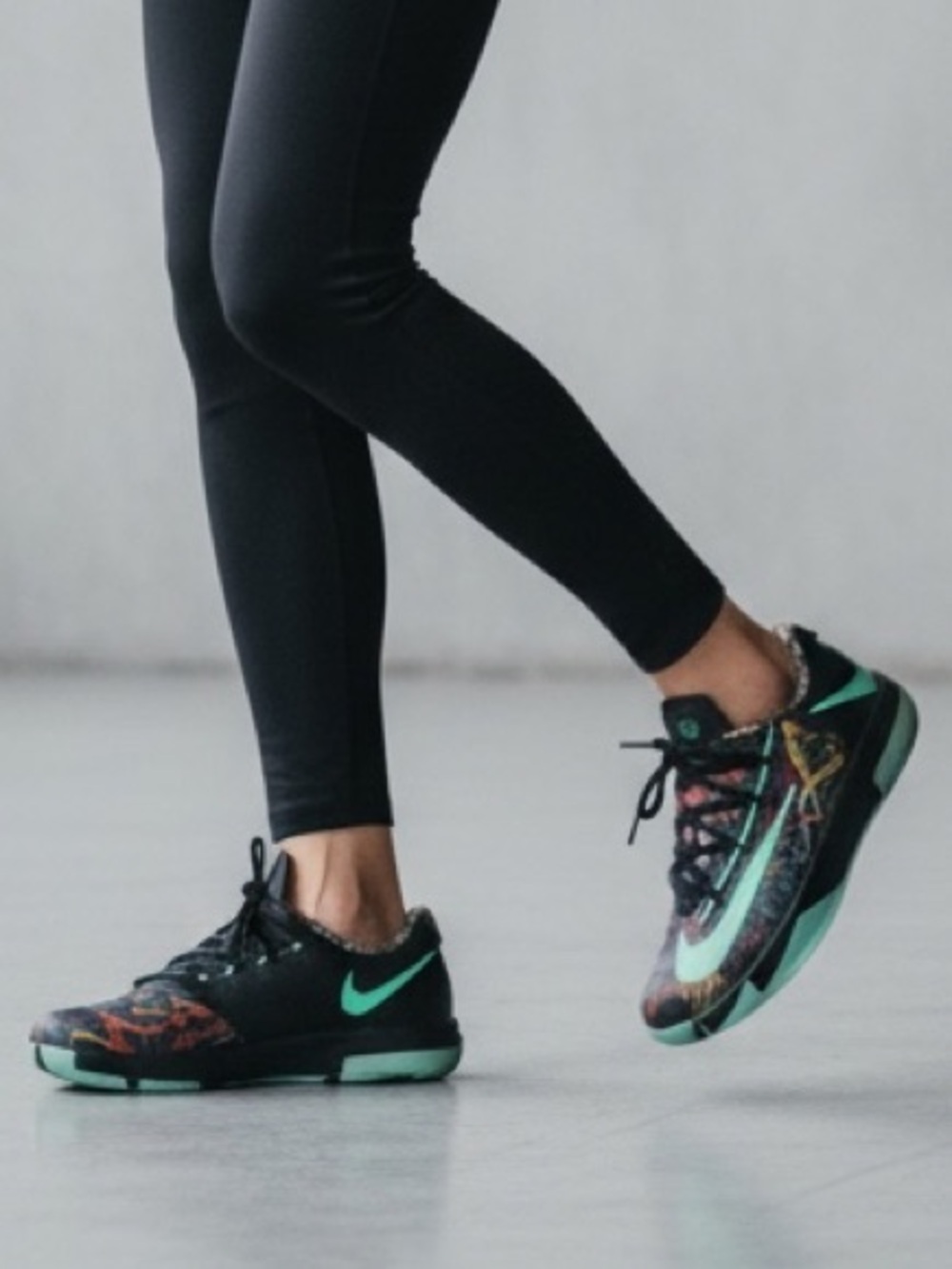 Nike KD 6 NOLA Gumbo League Illusion Woman Size 7